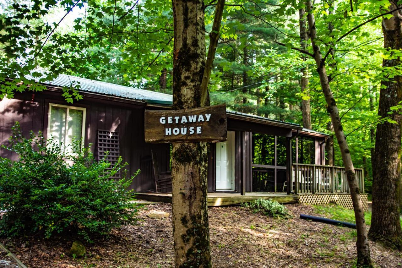 Avenwood Cabins 洛根 外观 照片