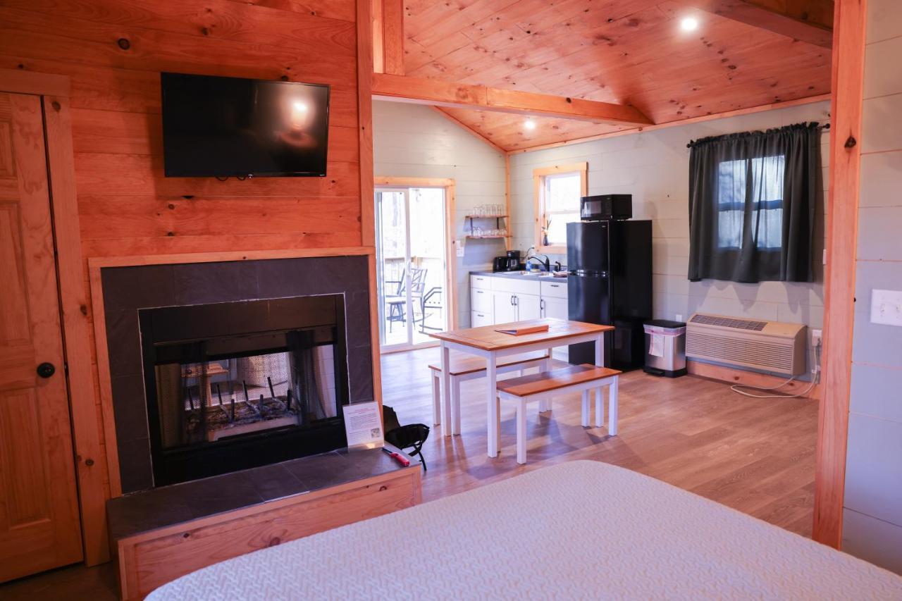 Avenwood Cabins 洛根 外观 照片